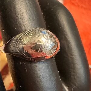 Vintage 925 sterling silver etched ring size 7